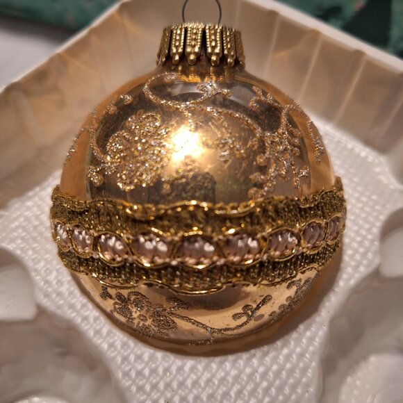 Lot of 18 Christmas By Krebs Glitter Hand Decorated Glass Ornaments w/Crowns - Picture 8 of 10